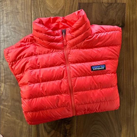 Patagonia Women’s Down Sweater Jacket in Catalan Coral size XL - Picture 2 of 11
